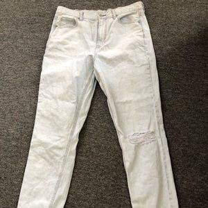 AMERICAN EAGLE MOM JEAN 14